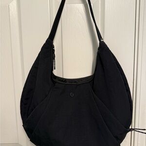 Lululemon Pleated Shoulder Bag 10L, Black
